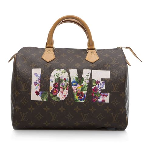 customize Louis Vuitton luggage